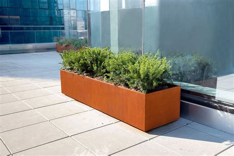 3’x3’x18″ Metal Planter Box 